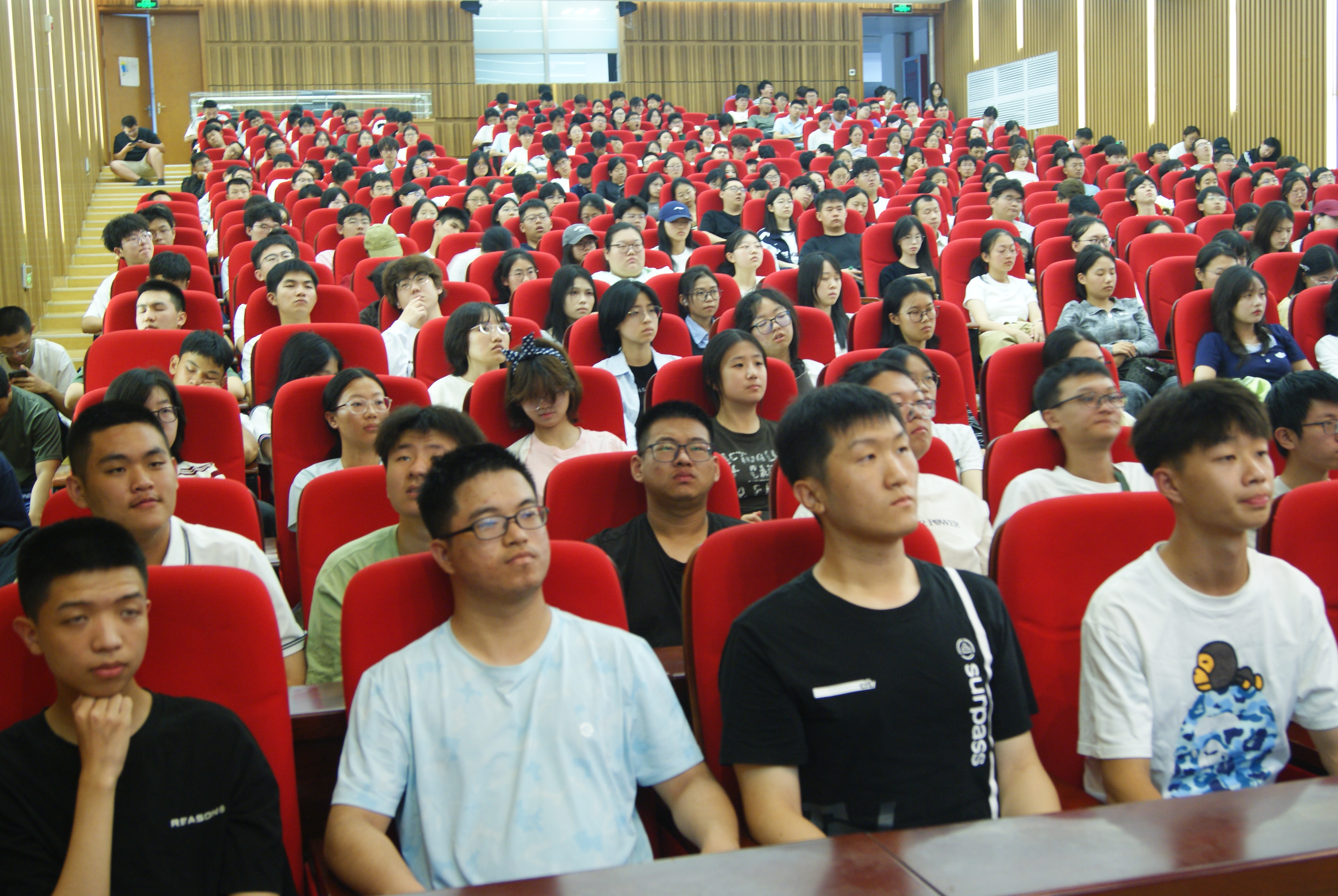 3C8000